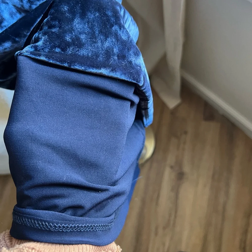 Hollyworld Crushed Velvet Dress | 14 - Picture 7 of 7